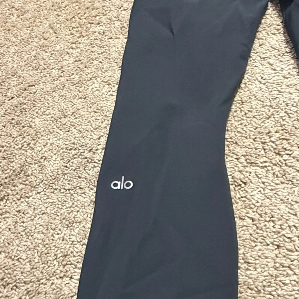 ALO High-waist ripped warrior legging Gray Medium